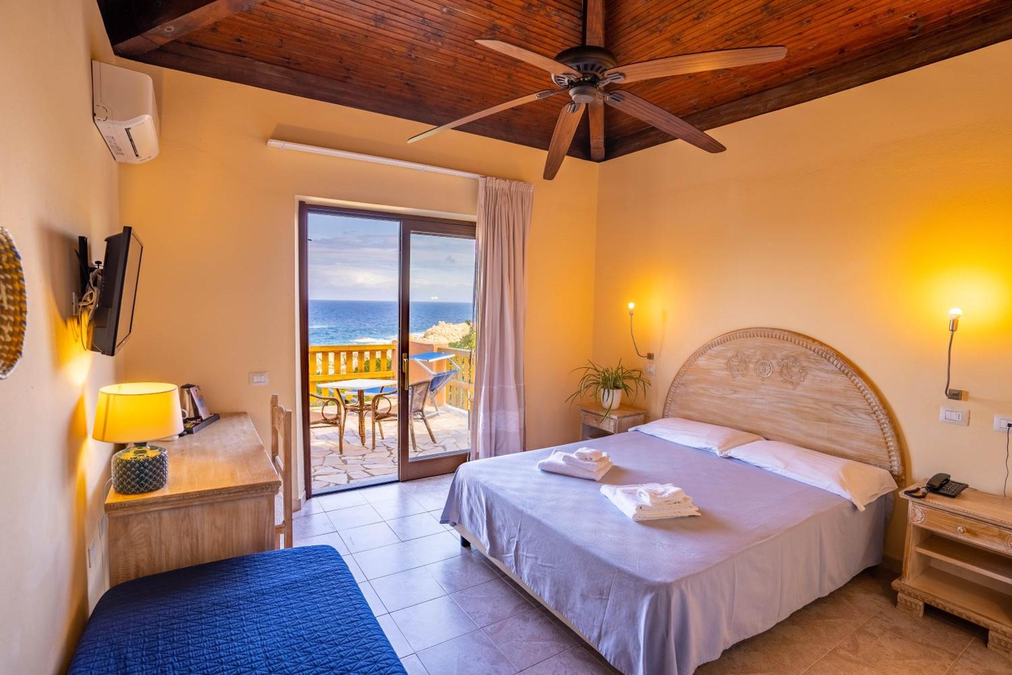 Hotel Costa Paradiso Exterior photo